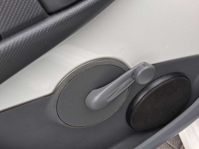 Toyota aygo 1.0-12v access 2009 | 52-htg-8 - afbeelding 2 van  28