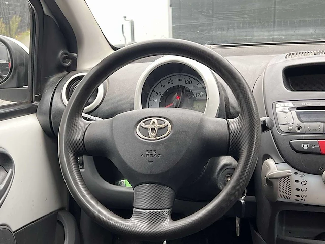Toyota aygo 1.0-12v access 2011 | kb-955-h i - afbeelding 9 van  21