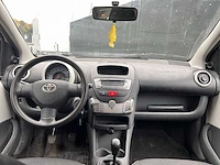 Toyota aygo 1.0-12v access 2011 | kb-955-h i - afbeelding 10 van  21