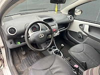 Toyota aygo 1.0-12v access 2011 | kb-955-h i - afbeelding 20 van  21