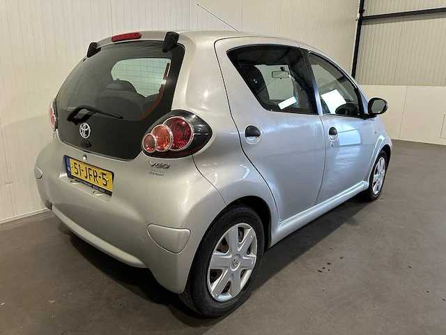 Toyota aygo 1.0-12v access 51-jfr-5 - afbeelding 11 van  15