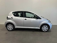 Toyota aygo 1.0-12v access 51-jfr-5 - afbeelding 12 van  15