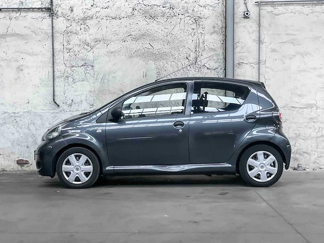 Toyota aygo 1.0-12v access 68pk 2010, 55-lnz-4 - afbeelding 5 van  34