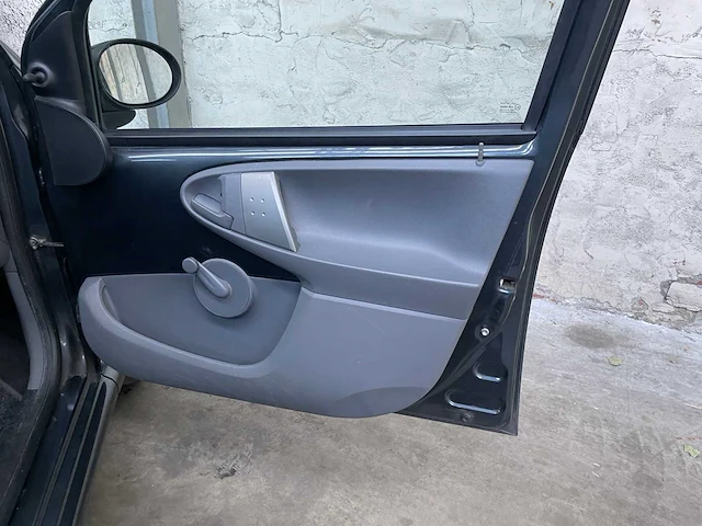 Toyota aygo 1.0-12v access 68pk 2010, 55-lnz-4 - afbeelding 20 van  34