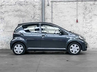 Toyota aygo 1.0-12v access 68pk 2010, 55-lnz-4 - afbeelding 32 van  34