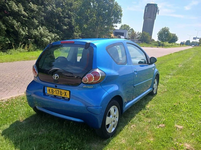 Toyota aygo 1.0-12v access , kb-178-x - afbeelding 8 van  14