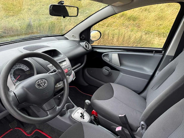 Toyota aygo 1.0-12v + airco automaat jh-798-l - afbeelding 8 van  25