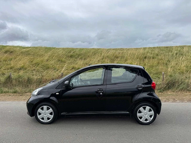 Toyota aygo 1.0-12v + airco automaat jh-798-l - afbeelding 12 van  25