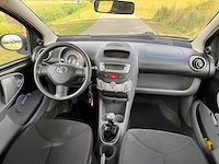Toyota aygo 1.0-12v airco cool 73-svt-5 - afbeelding 4 van  13