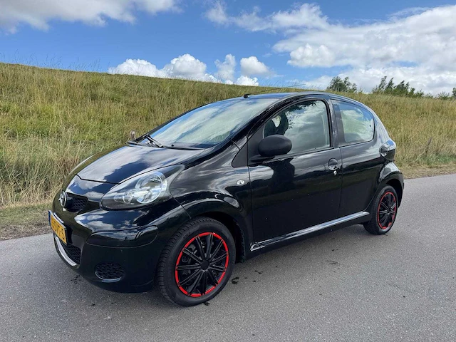 Toyota aygo 1.0-12v airco cool 73-svt-5 - afbeelding 6 van  13