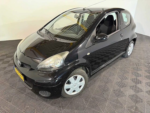 Toyota aygo 1.0-12v comfort, 29-hsr-5 - afbeelding 1 van  13