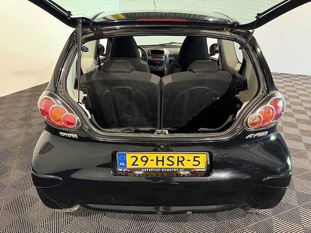 Toyota aygo 1.0-12v comfort, 29-hsr-5 - afbeelding 8 van  13