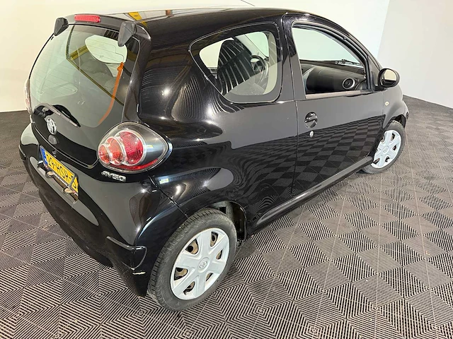 Toyota aygo 1.0-12v comfort, 29-hsr-5 - afbeelding 9 van  13