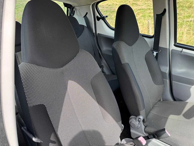 Toyota aygo 1.0-12v comfort airco 5-deurs 69-lbf-4 - afbeelding 3 van  14
