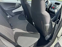 Toyota aygo 1.0-12v comfort airco 5-deurs 69-lbf-4 - afbeelding 4 van  14