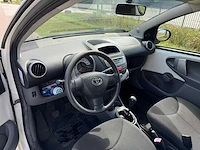 Toyota aygo 1.0-12v comfort airco 5-deurs 69-lbf-4 - afbeelding 6 van  14