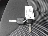 Toyota aygo 1.0-12v comfort navigator 2011 | 92-pgp-1 - afbeelding 14 van  17