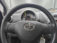 Toyota aygo 1.0-12v comfort navigator 2011 | 92-pgp-1 - afbeelding 16 van  17