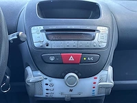 Toyota aygo 1.0-12v cool 2011 | 00-rgf-2 - afbeelding 4 van  22
