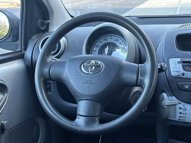 Toyota aygo 1.0-12v cool 2011 | 00-rgf-2 - afbeelding 13 van  22