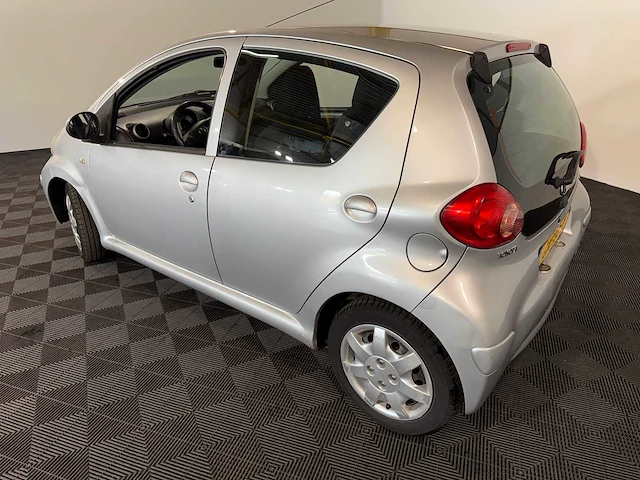 Toyota aygo 1.0-12v, gn-153-t - afbeelding 5 van  12