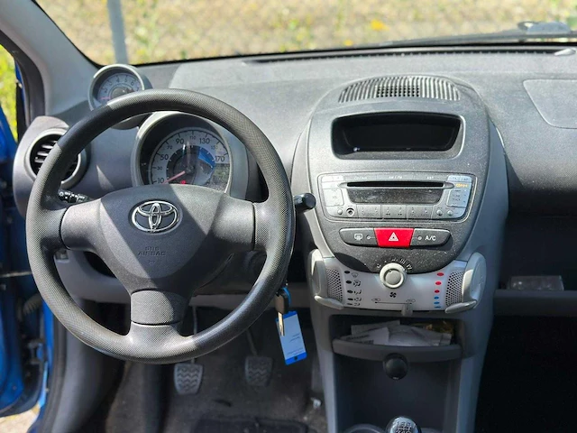 Toyota aygo 1.0-12v now, 15tfj6 - afbeelding 2 van  14