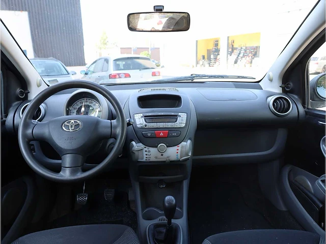 Toyota aygo 1.0 2009 - afbeelding 11 van  24