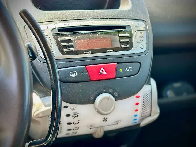 Toyota aygo 1.0 vvt i aspiration automaat, 8-srh-06 - afbeelding 4 van  15