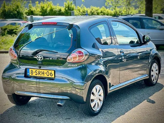Toyota aygo 1.0 vvt i aspiration automaat, 8-srh-06 - afbeelding 8 van  15