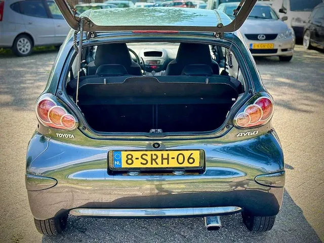 Toyota aygo 1.0 vvt i aspiration automaat, 8-srh-06 - afbeelding 15 van  15