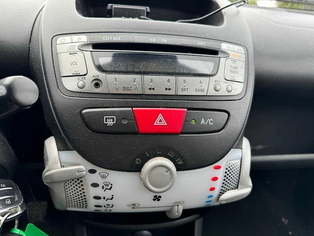 Toyota aygo 1.0 vvt-i comfort 4-deurs airco kf-251-z - afbeelding 3 van  14