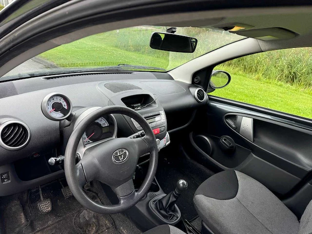 Toyota aygo 1.0 vvt-i comfort 4-deurs airco kf-251-z - afbeelding 4 van  14