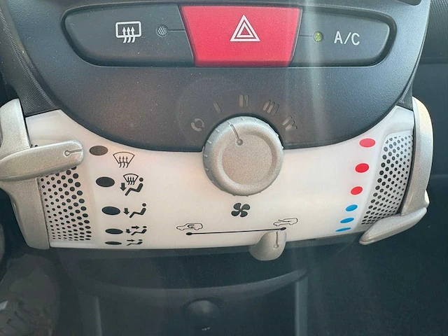 Toyota aygo 1.0 vvt-i comfort , x-011-dn - afbeelding 4 van  23