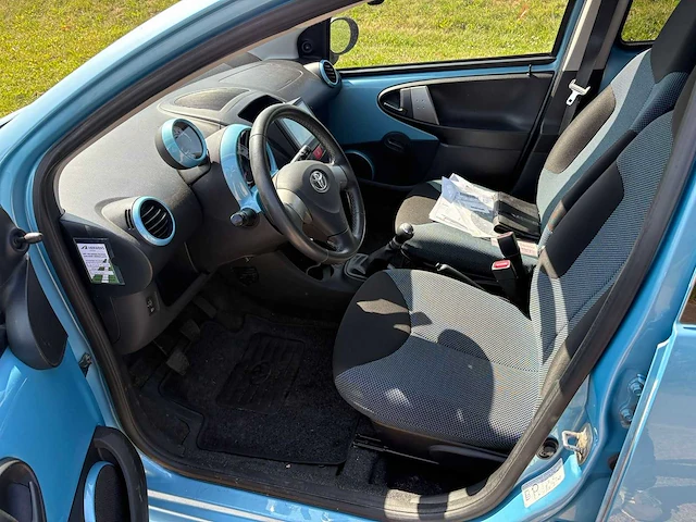 Toyota aygo 1.0 vvt-i comfort , x-011-dn - afbeelding 19 van  23