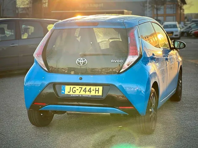 Toyota aygo 1.0 vvt i x cite. jg-744-h - afbeelding 10 van  17