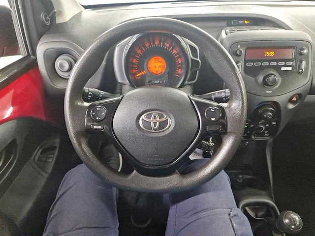 Toyota aygo 1.0 vvt-i x-fun 2017 | nv-249-l - afbeelding 2 van  22