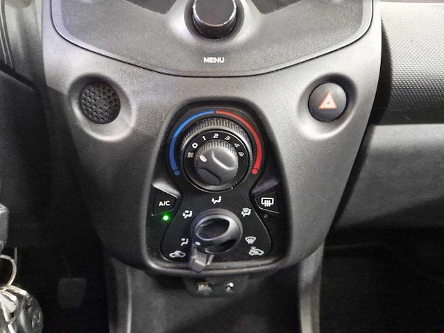 Toyota aygo 1.0 vvt-i x-fun 2017 | nv-249-l - afbeelding 21 van  22
