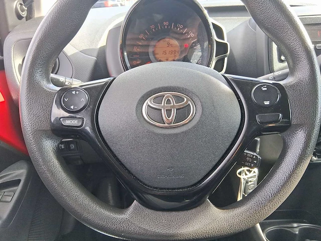 Toyota aygo 1.0 vvt-i x-fun 2017 | nv-249-l - afbeelding 9 van  30