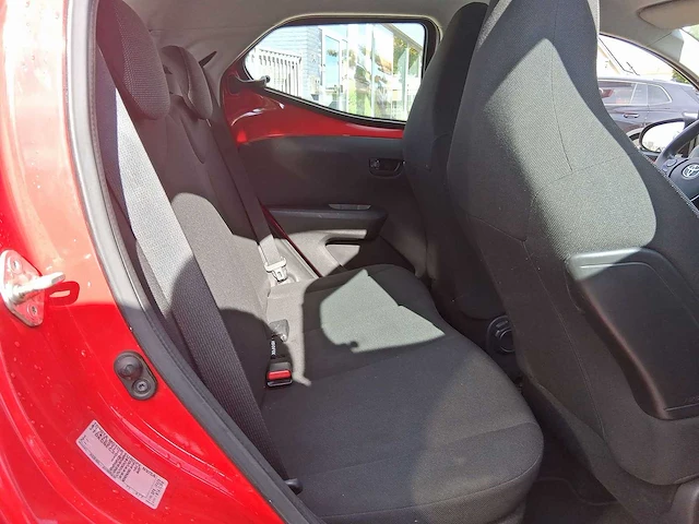 Toyota aygo 1.0 vvt-i x-fun 2017 | nv-249-l - afbeelding 20 van  30