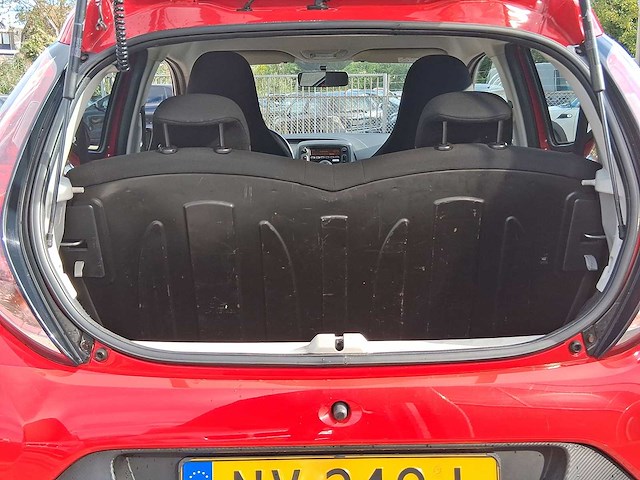 Toyota aygo 1.0 vvt-i x-fun 2017 | nv-249-l - afbeelding 19 van  30