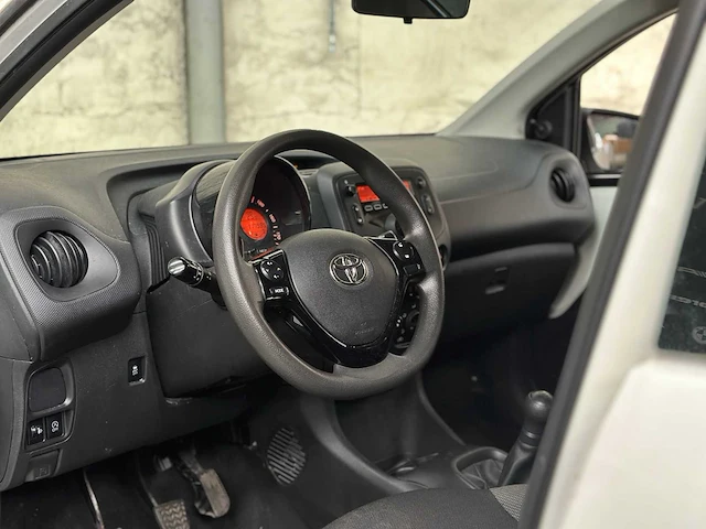 Toyota aygo 1.0 vvt-i x-fun 72pk 2019, zf-186-p - afbeelding 7 van  38