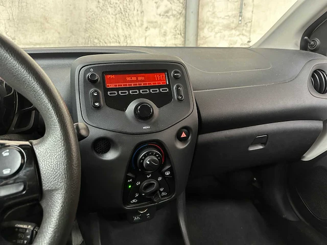 Toyota aygo 1.0 vvt-i x-fun 72pk 2019, zf-186-p - afbeelding 18 van  38