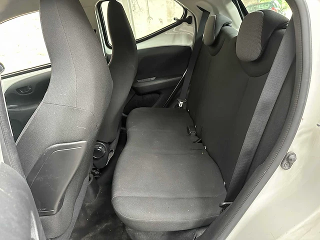 Toyota aygo 1.0 vvt-i x-fun 72pk 2019, zf-186-p - afbeelding 24 van  38