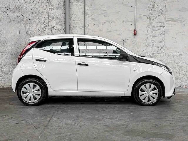 Toyota aygo 1.0 vvt-i x-fun 72pk 2019, zf-186-p - afbeelding 36 van  38