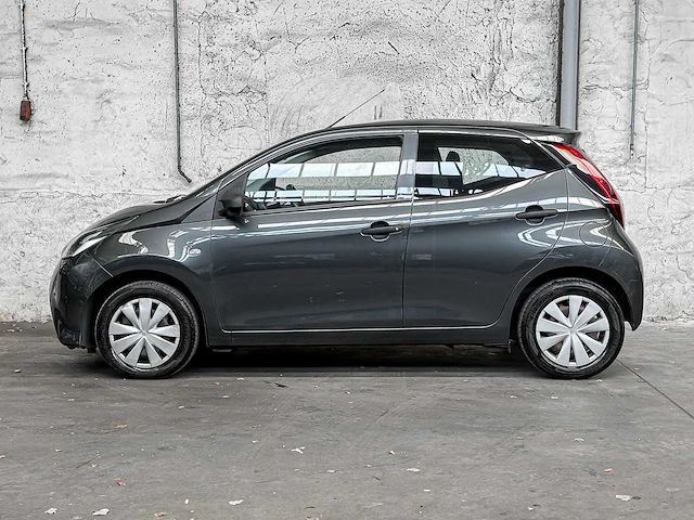 Toyota aygo 1.0 vvt-i x-fun 72pk 2020 (org-nl & eerste eigenaar), j-870-jz - afbeelding 8 van  38