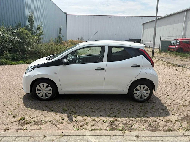 Toyota aygo 1.0 vvt-i x-fun , g-170-zv - afbeelding 16 van  28