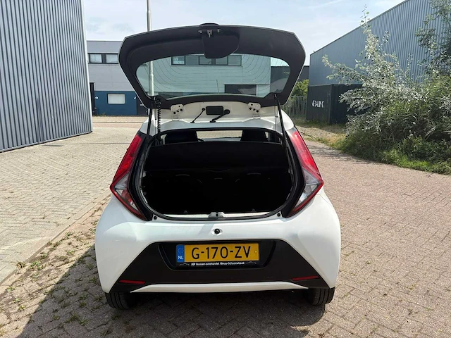Toyota aygo 1.0 vvt-i x-fun , g-170-zv - afbeelding 17 van  28
