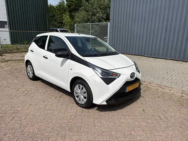 Toyota aygo 1.0 vvt-i x-fun , g-170-zv - afbeelding 12 van  28