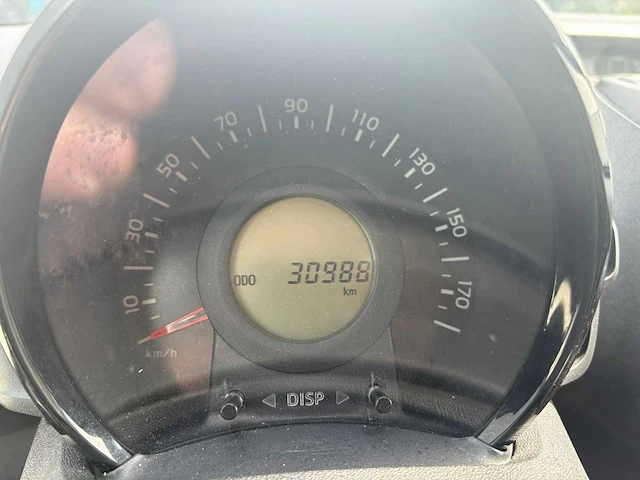 Toyota aygo 1.0 vvt-i x-fun , g-170-zv - afbeelding 27 van  28
