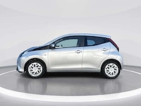Toyota aygo 1.0 vvt-i x-play - automaat - car 2021 | n-574-kk - afbeelding 24 van  28
